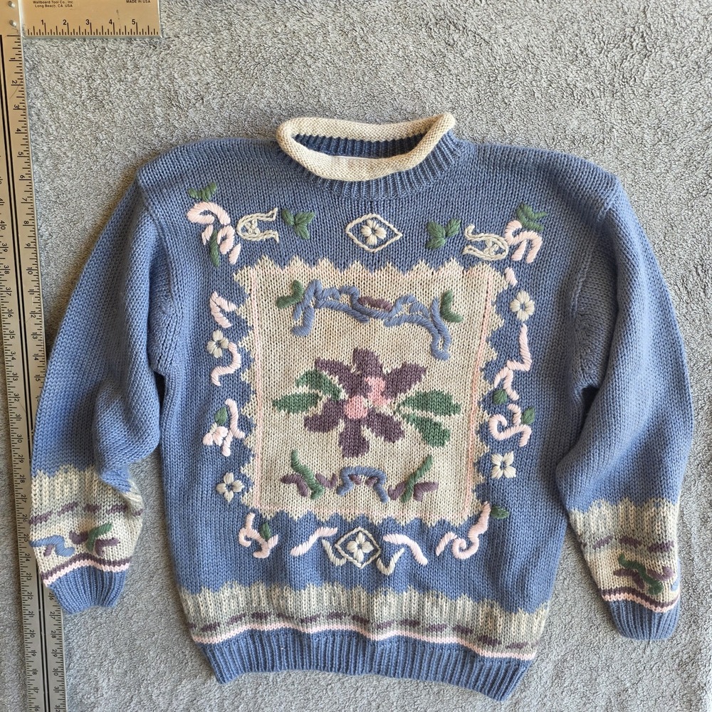 Vintage Chunky Knit Blue Floral Crew Neck Sweater Womens Size Medium Cottagecore